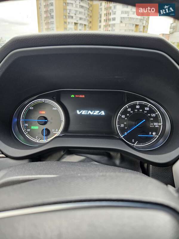 Позашляховик / Кросовер Toyota Venza 2021 в Черкасах