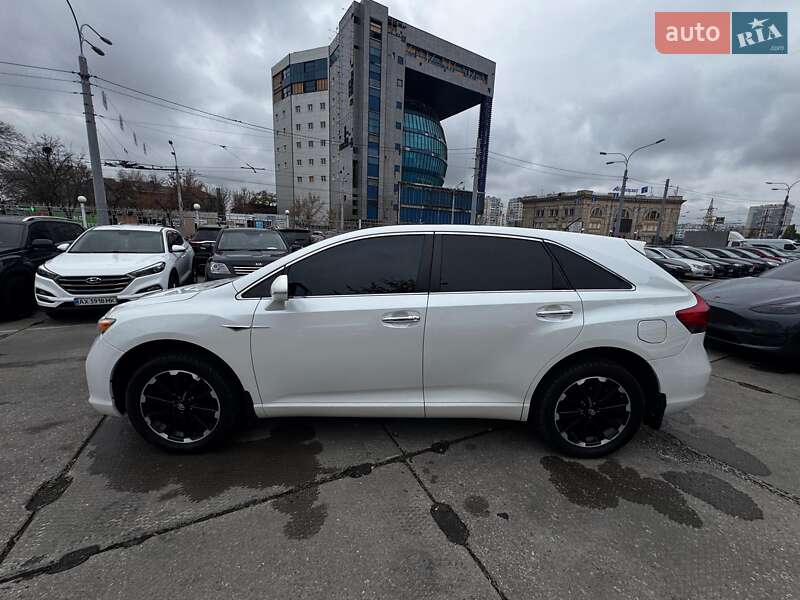Внедорожник / Кроссовер Toyota Venza 2012 в Харькове