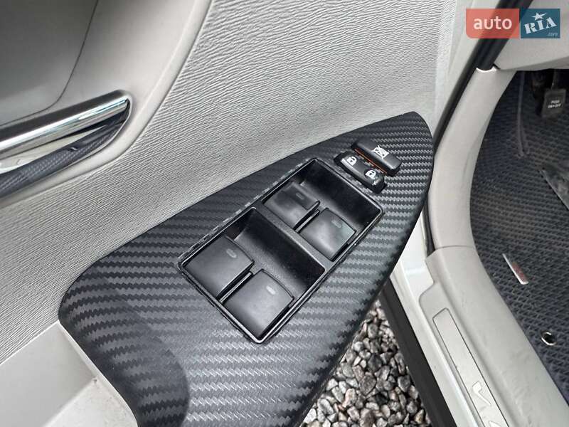 Внедорожник / Кроссовер Toyota Venza 2011 в Киеве фото 15 Внедорожник / Кроссовер Toyota Venza 2011 в Киеве