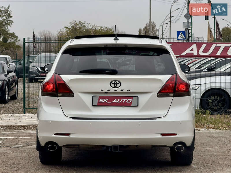 Внедорожник / Кроссовер Toyota Venza 2010 в Киеве