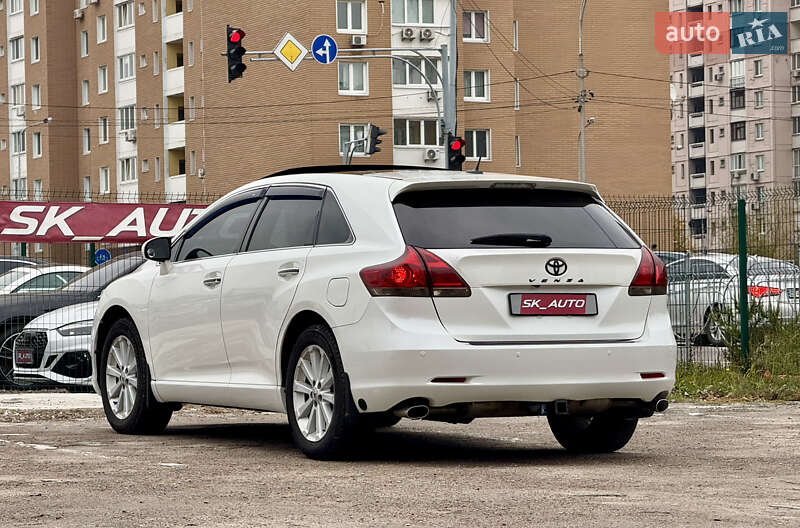 Внедорожник / Кроссовер Toyota Venza 2010 в Киеве