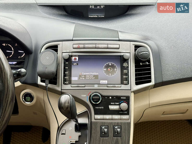 Внедорожник / Кроссовер Toyota Venza 2010 в Киеве