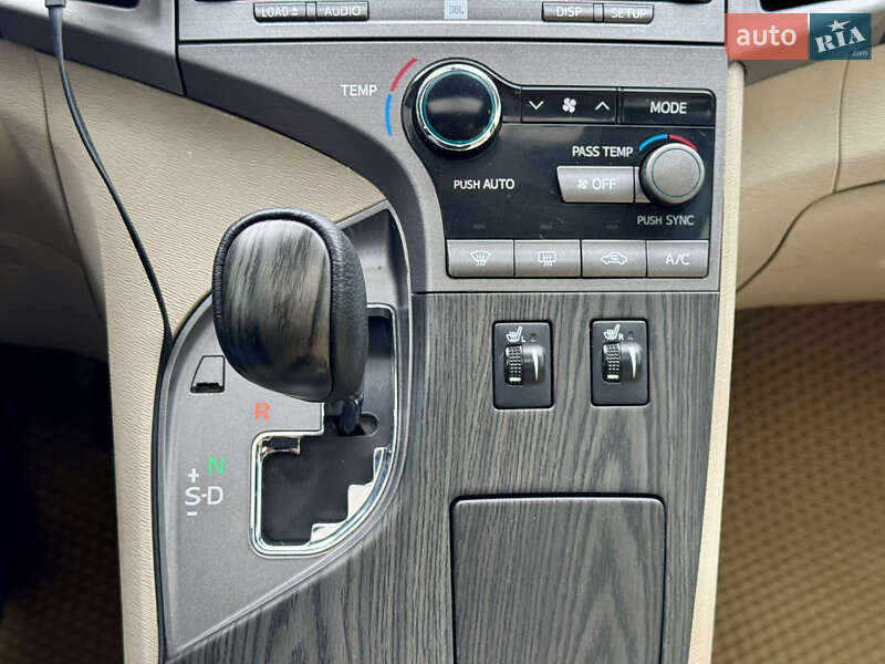 Внедорожник / Кроссовер Toyota Venza 2010 в Киеве