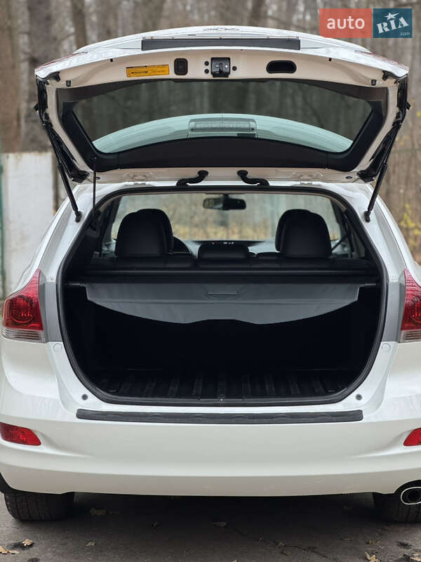 Внедорожник / Кроссовер Toyota Venza 2013 в Знаменке