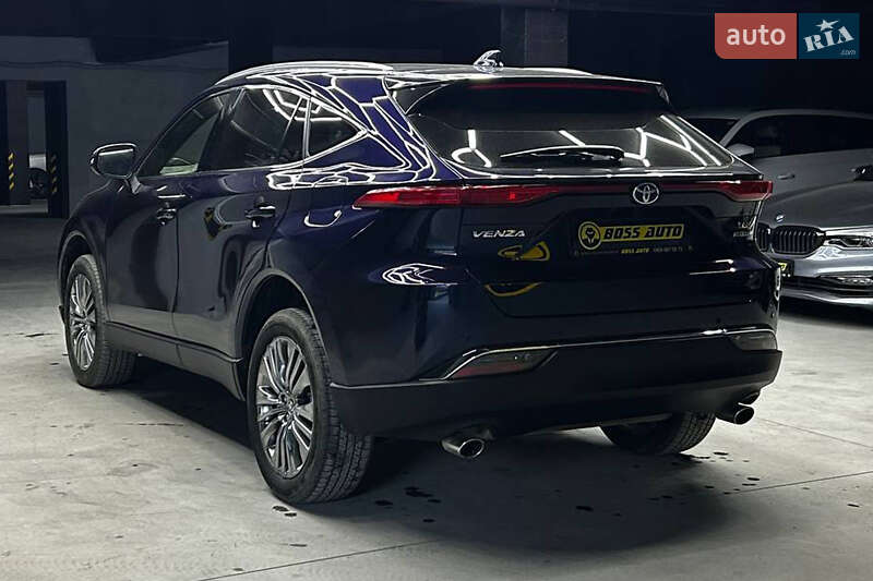 Внедорожник / Кроссовер Toyota Venza 2022 в Черновцах