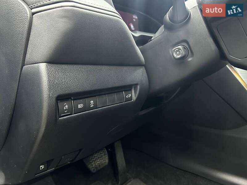 Внедорожник / Кроссовер Toyota Venza 2022 в Черновцах