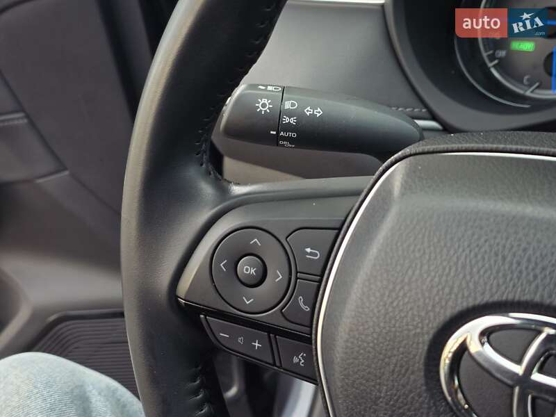 Позашляховик / Кросовер Toyota Venza 2020 в Тернополі