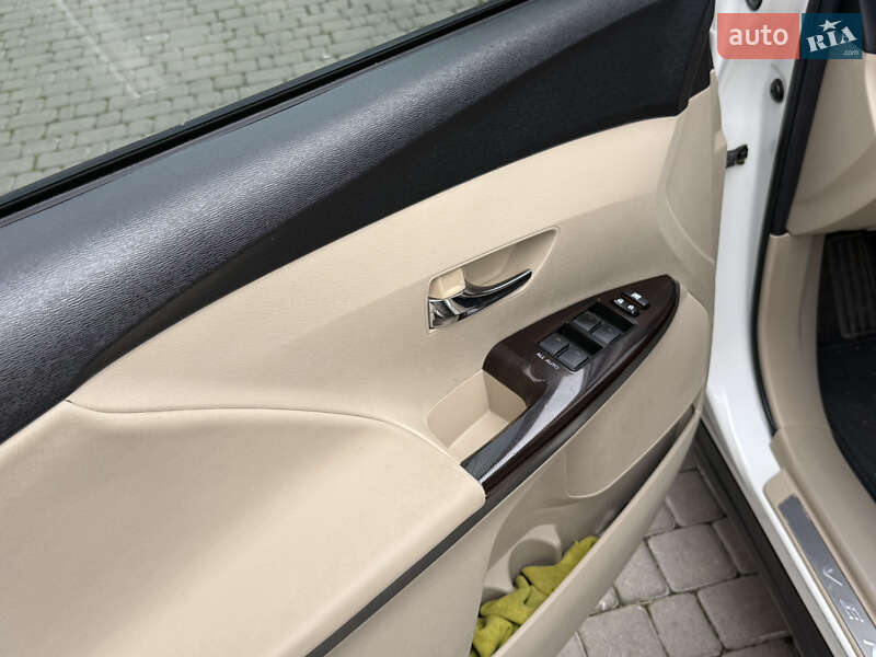 Внедорожник / Кроссовер Toyota Venza 2011 в Одессе фото 23 Внедорожник / Кроссовер Toyota Venza 2011 в Одессе