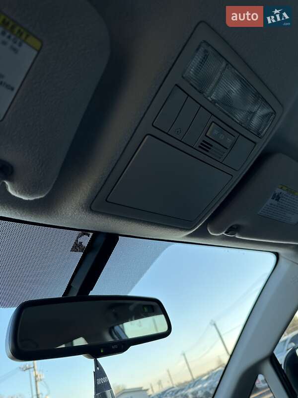 Внедорожник / Кроссовер Toyota Venza 2011 в Белогородке