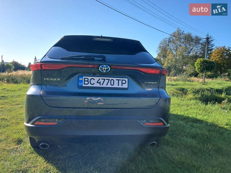 Внедорожник / Кроссовер Toyota Venza 2021 в Львове