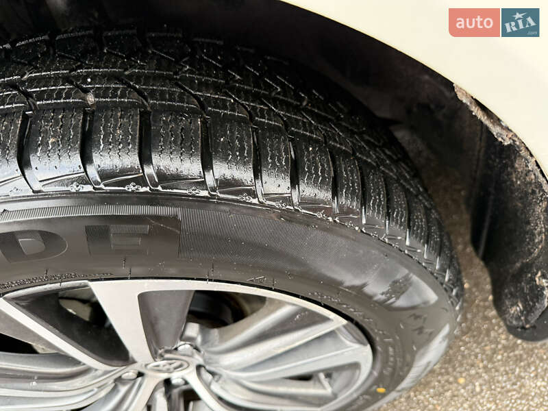 Внедорожник / Кроссовер Toyota Venza 2021 в Калиновке