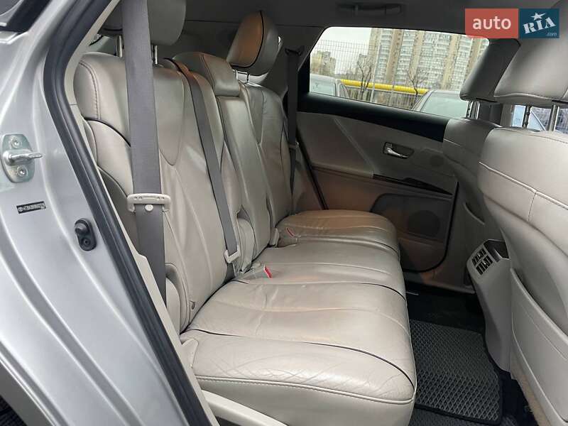 Внедорожник / Кроссовер Toyota Venza 2011 в Киеве