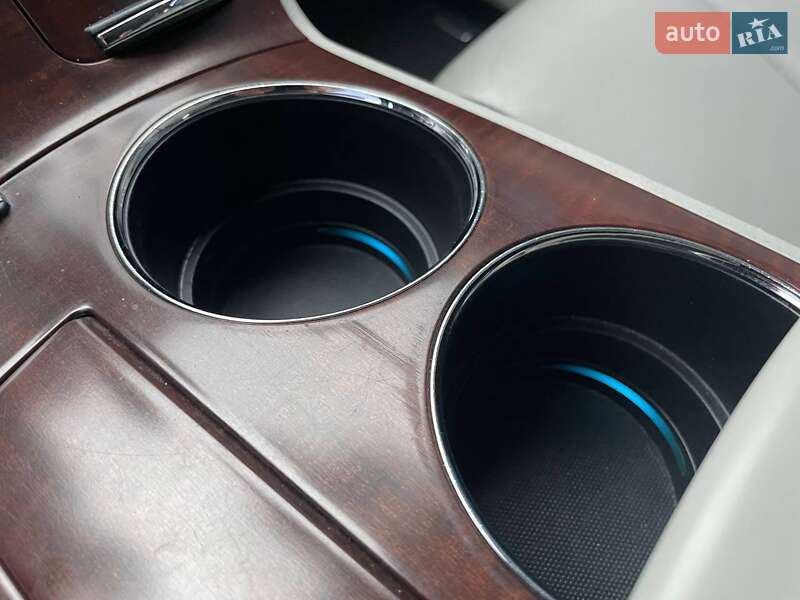 Внедорожник / Кроссовер Toyota Venza 2011 в Киеве