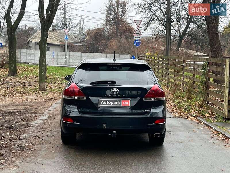 Внедорожник / Кроссовер Toyota Venza 2013 в Киеве