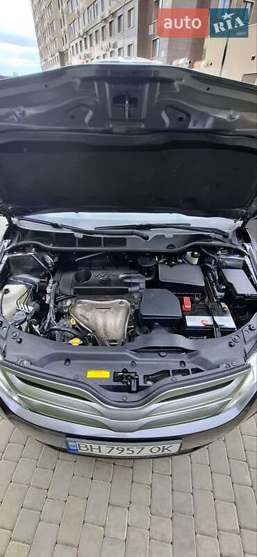 Позашляховик / Кросовер Toyota Venza 2015 в Одесі