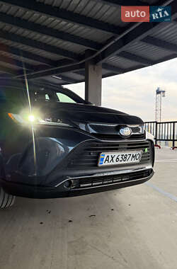 Позашляховик / Кросовер Toyota Venza 2020 в Харкові