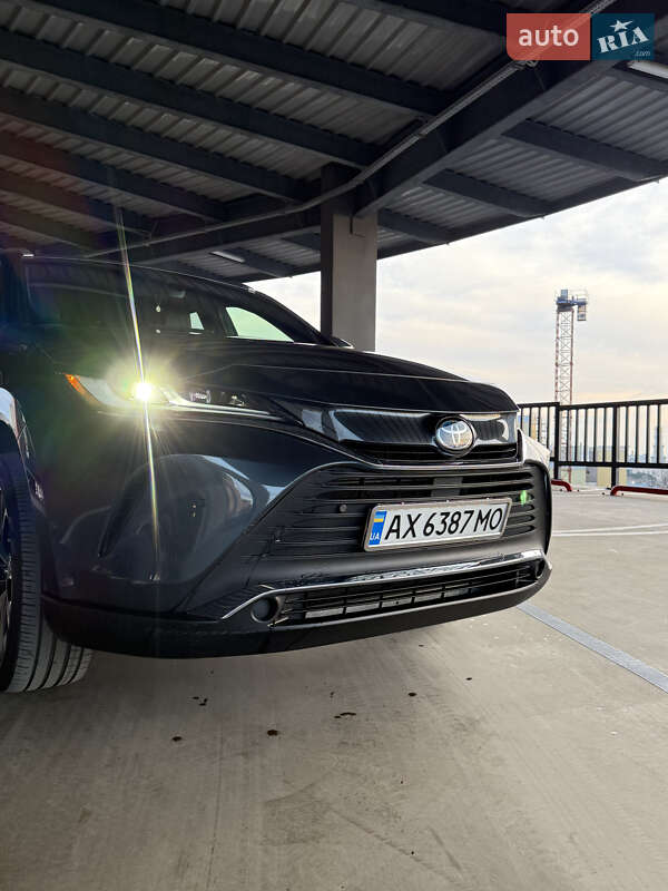 Внедорожник / Кроссовер Toyota Venza 2020 в Харькове