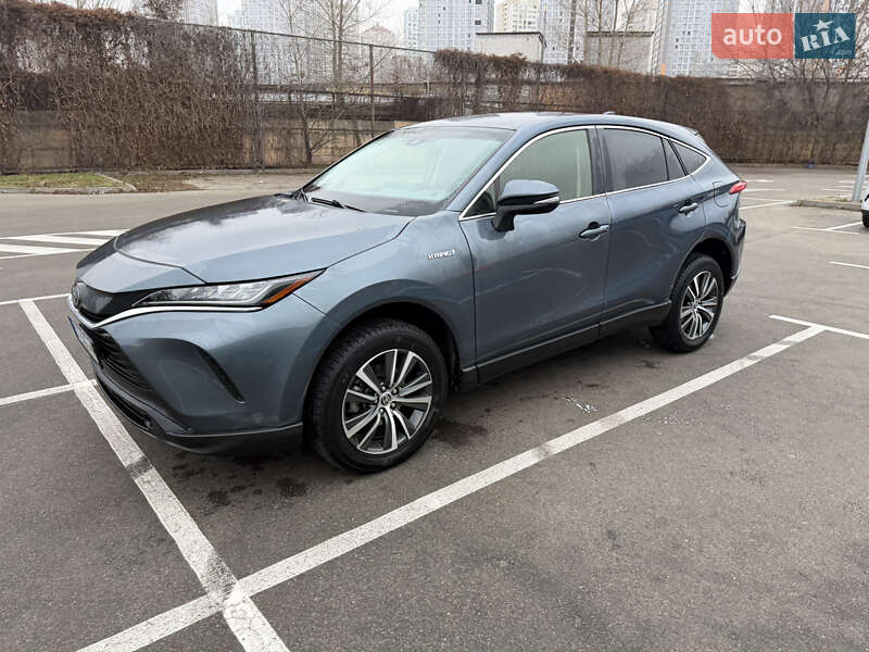 Позашляховик / Кросовер Toyota Venza 2021 в Києві
