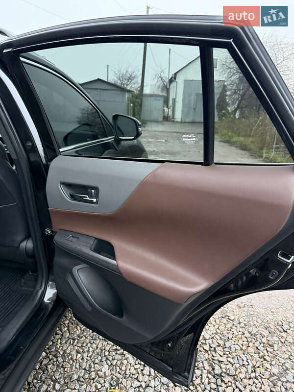 Позашляховик / Кросовер Toyota Venza 2022 в Фастові