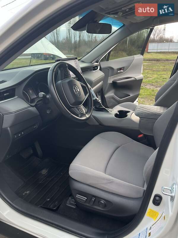 Позашляховик / Кросовер Toyota Venza 2021 в Києві