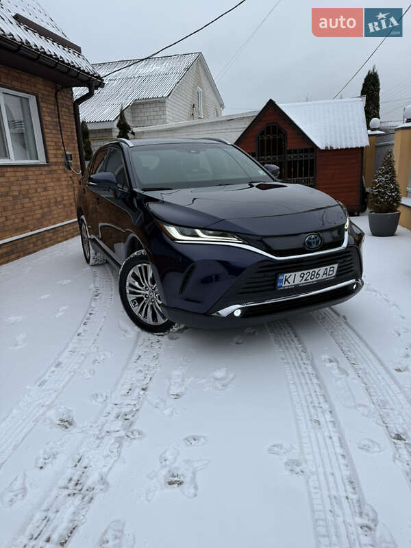 Позашляховик / Кросовер Toyota Venza 2021 в Фастові
