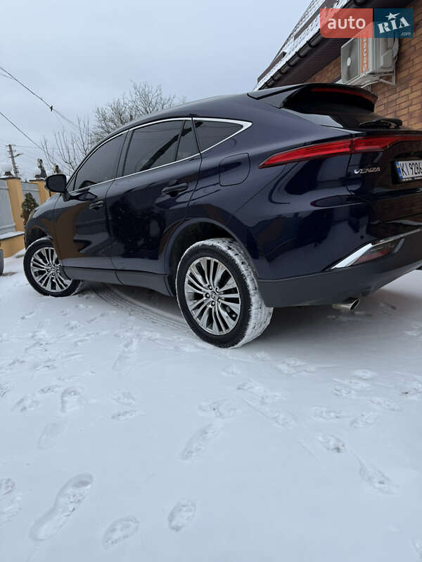 Позашляховик / Кросовер Toyota Venza 2021 в Фастові