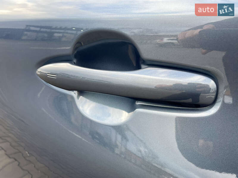 Позашляховик / Кросовер Toyota Venza 2021 в Тульчині