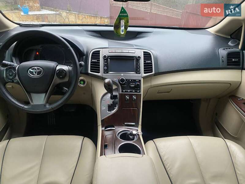 Позашляховик / Кросовер Toyota Venza 2013 в Вінниці