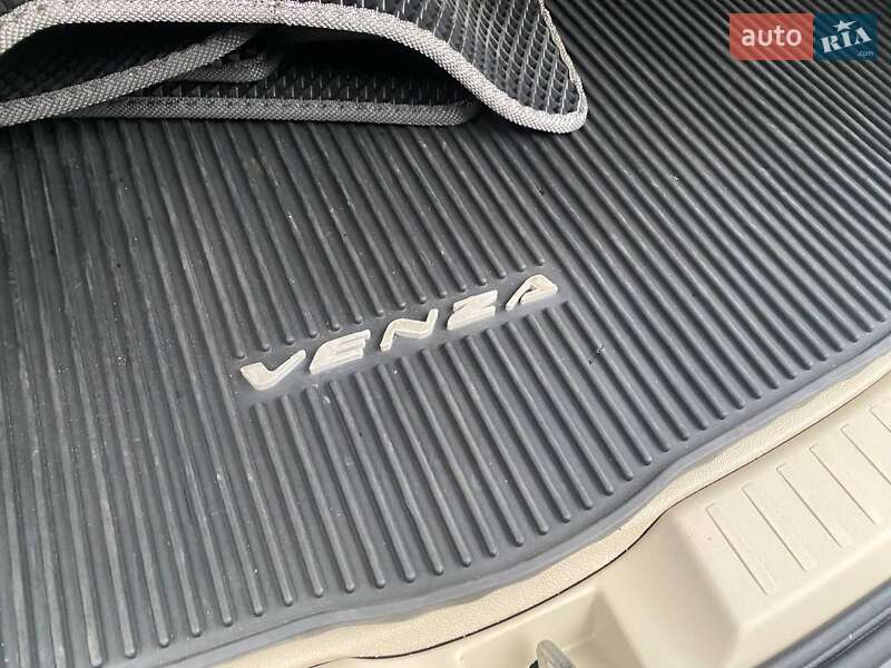 Позашляховик / Кросовер Toyota Venza 2013 в Вінниці