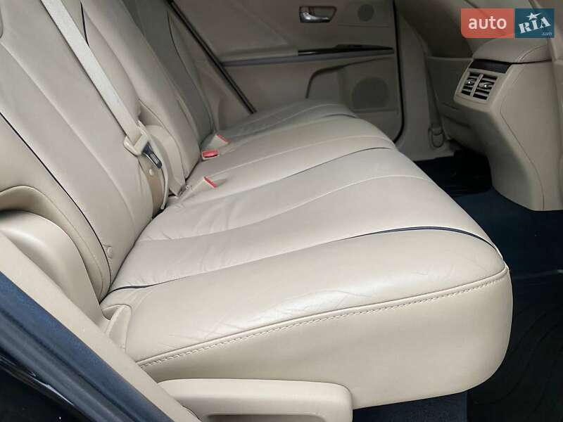 Позашляховик / Кросовер Toyota Venza 2013 в Вінниці