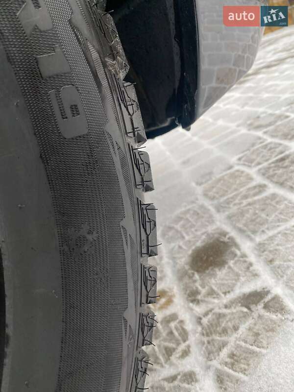 Позашляховик / Кросовер Toyota Venza 2013 в Вінниці