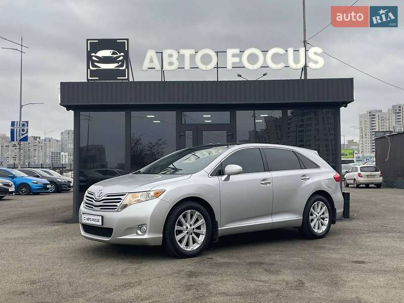Позашляховик / Кросовер Toyota Venza 2011 в Києві
