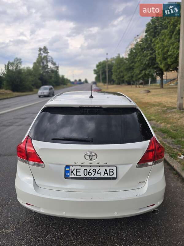 Внедорожник / Кроссовер Toyota Venza 2011 в Кривом Роге фото 3 Внедорожник / Кроссовер Toyota Venza 2011 в Кривом Роге