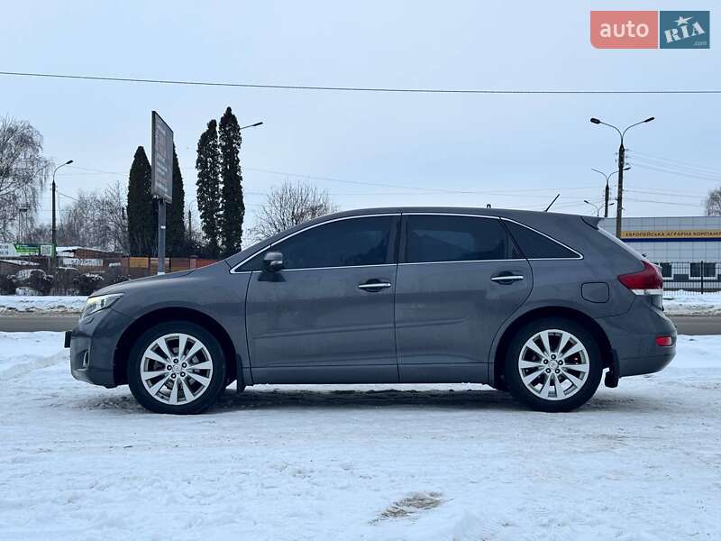 Внедорожник / Кроссовер Toyota Venza 2013 в Сумах