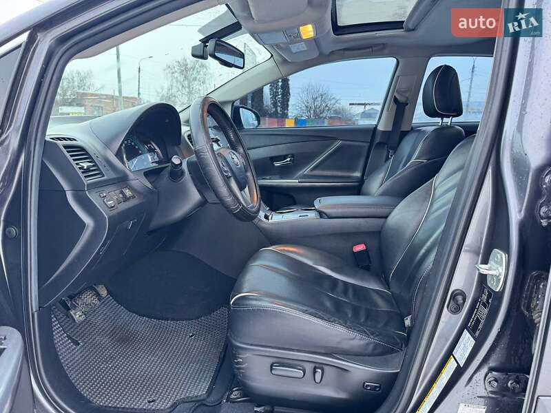 Внедорожник / Кроссовер Toyota Venza 2013 в Сумах