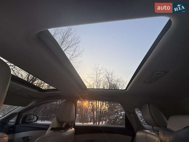 Внедорожник / Кроссовер Toyota Venza 2010 в Житомире