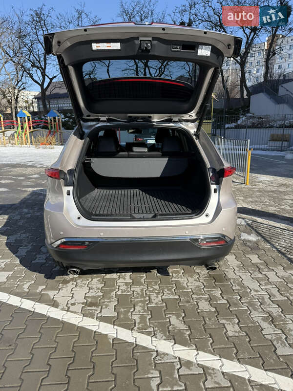 Внедорожник / Кроссовер Toyota Venza 2021 в Фастове