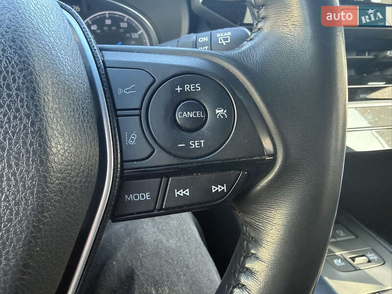 Внедорожник / Кроссовер Toyota Venza 2021 в Фастове