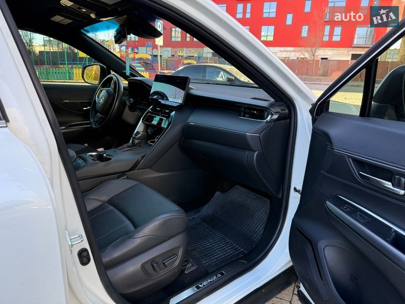 Внедорожник / Кроссовер Toyota Venza 2021 в Ивано-Франковске