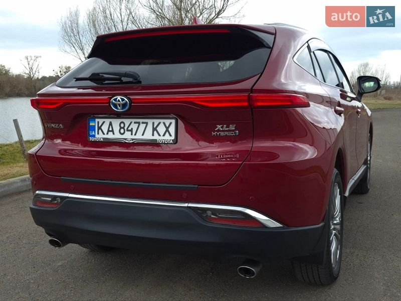 Внедорожник / Кроссовер Toyota Venza 2021 в Киеве
