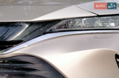 Позашляховик / Кросовер Toyota Venza 2022 в Запоріжжі