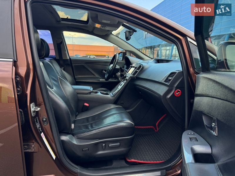 Внедорожник / Кроссовер Toyota Venza 2013 в Киеве фото 17 Внедорожник / Кроссовер Toyota Venza 2013 в Киеве