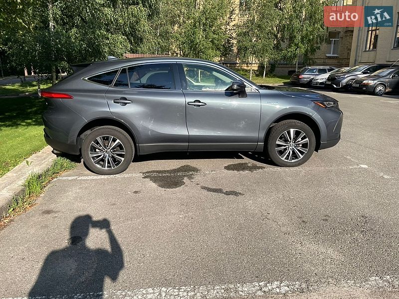 Внедорожник / Кроссовер Toyota Venza 2021 в Киеве