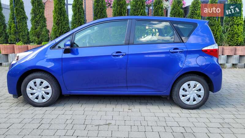Мікровен Toyota Verso-S 2013 в Львові