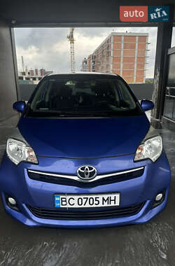 Микровэн Toyota Verso-S 2011 в Львове