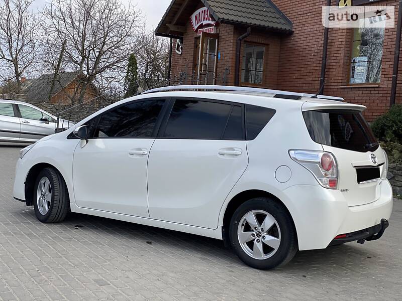 Мінівен Toyota Verso 2013 в Хмельницькому фото 11 Мінівен Toyota Verso 2013 в Хмельницькому