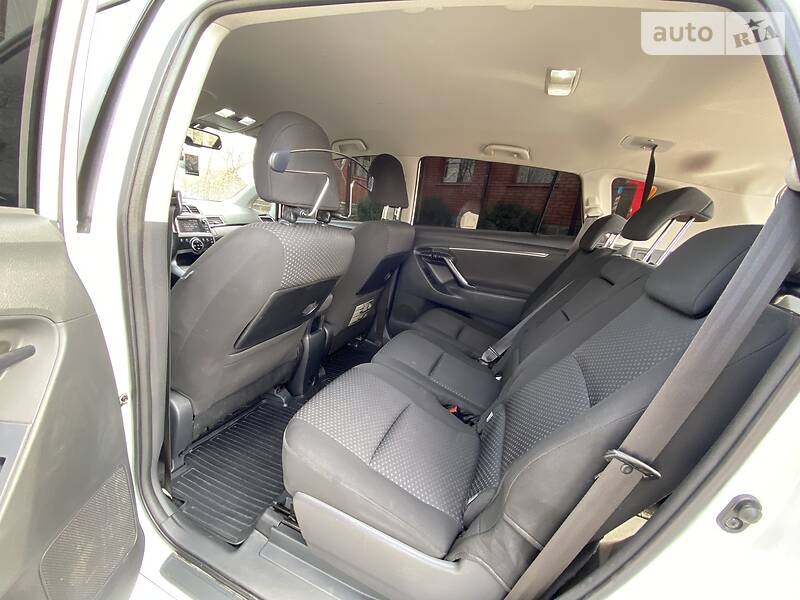 Мінівен Toyota Verso 2013 в Хмельницькому фото 25 Мінівен Toyota Verso 2013 в Хмельницькому