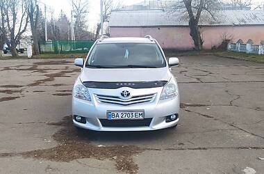 Мінівен Toyota Verso 2012 в Новоархангельську