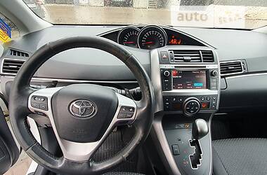 Мінівен Toyota Verso 2014 в Хмельницькому