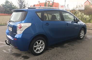 Мінівен Toyota Verso 2013 в Вінниці